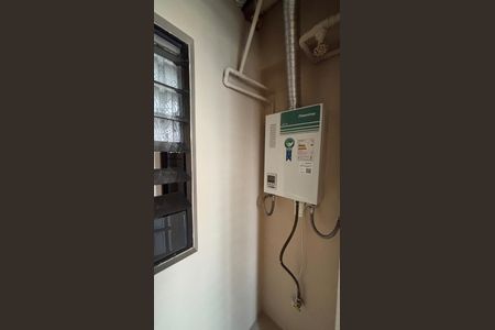 Apartamento à venda com 180m², 3 quartos e 2 vagas Apartamento à venda com 180m², 3 quartos e 2 vagasEscritório