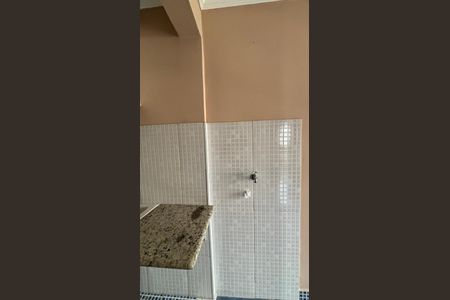 Apartamento à venda com 180m², 3 quartos e 2 vagas Apartamento à venda com 180m², 3 quartos e 2 vagasÁrea de Serviço