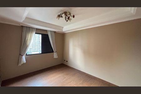 Apartamento à venda com 180m², 3 quartos e 2 vagas Apartamento à venda com 180m², 3 quartos e 2 vagasSuíte