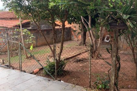 Casa para alugar com 300m², 2 quartos e 4 vagas Casa para alugar com 300m², 2 quartos e 4 vagasQuintal