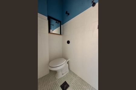 Apartamento à venda com 80m², 2 quartos e 1 vaga Apartamento à venda com 80m², 2 quartos e 1 vagaBanheiro de serviço