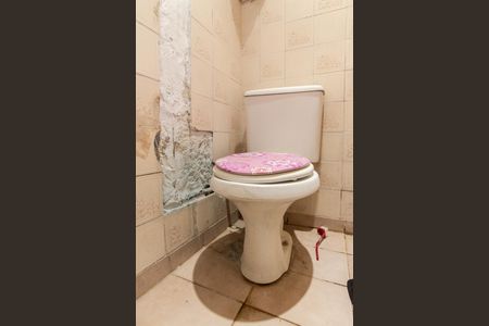 Casa à venda com 200m², 3 quartos e 1 vagaCasa 2 - Banheiro