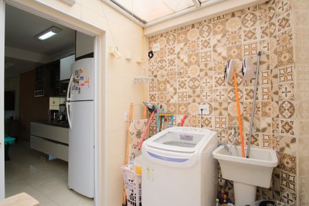 Casa de condomínio à venda com 163m², 3 quartos e 2 vagasÁrea de Serviço