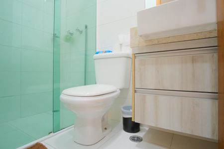 Casa de condomínio à venda com 163m², 3 quartos e 2 vagasBanheiro Social