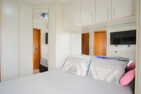 Casa de condomínio à venda com 163m², 3 quartos e 2 vagasSuíte