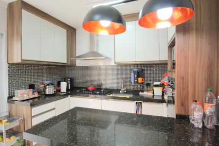 Casa de condomínio à venda com 163m², 3 quartos e 2 vagasCozinha