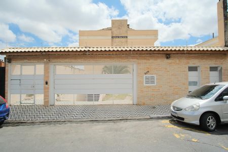 Casa de condomínio à venda com 163m², 3 quartos e 2 vagasFachada