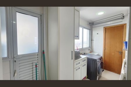 Apartamento para alugar com 167m², 3 quartos e 3 vagas Apartamento para alugar com 167m², 3 quartos e 3 vagasÁrea de Serviço