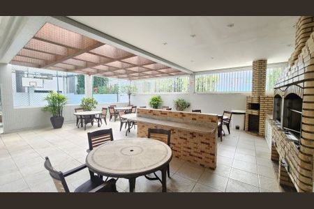 Apartamento para alugar com 167m², 3 quartos e 3 vagas Apartamento para alugar com 167m², 3 quartos e 3 vagasÁrea comum - Churrasqueira