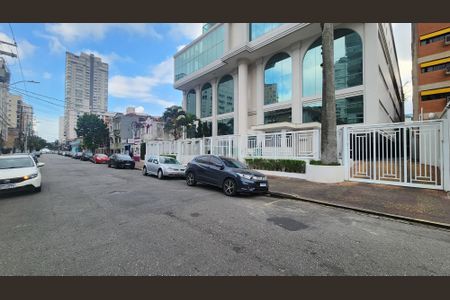 Apartamento para alugar com 167m², 3 quartos e 3 vagas Apartamento para alugar com 167m², 3 quartos e 3 vagasVista da Rua