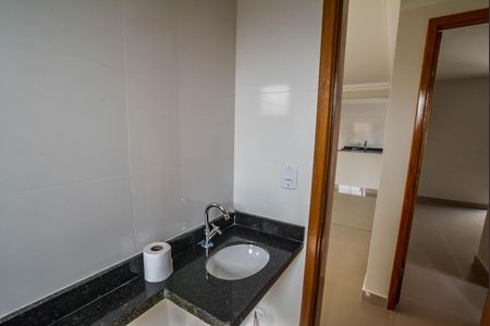 Apartamento à venda com 60m², 2 quartos e sem vaga Apartamento à venda com 60m², 2 quartos e sem vagaBanheiro Social