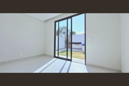 Casa à venda com 100m², 3 quartos e 2 vagas Casa à venda com 100m², 3 quartos e 2 vagasSuíte