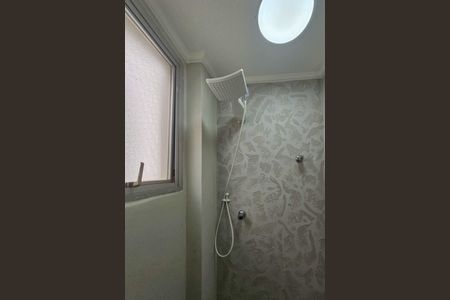 Apartamento para alugar com 70m², 2 quartos e 1 vaga Apartamento para alugar com 70m², 2 quartos e 1 vagaBanheiro da Suíte