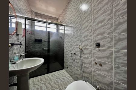 Casa à venda com 125m², 3 quartos e 2 vagas Casa à venda com 125m², 3 quartos e 2 vagasBanheiro