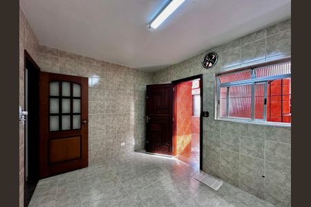 Casa à venda com 125m², 3 quartos e 2 vagas Casa à venda com 125m², 3 quartos e 2 vagasCozinha