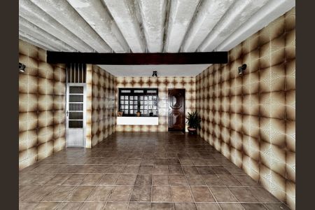 Casa à venda com 125m², 3 quartos e 2 vagas Casa à venda com 125m², 3 quartos e 2 vagasGaragem