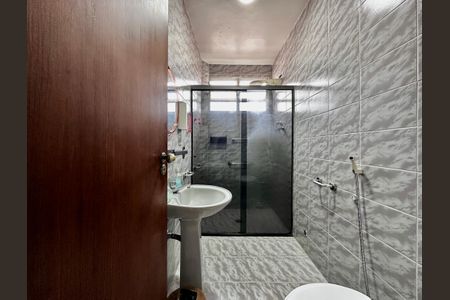 Casa à venda com 125m², 3 quartos e 2 vagas Casa à venda com 125m², 3 quartos e 2 vagasBanheiro