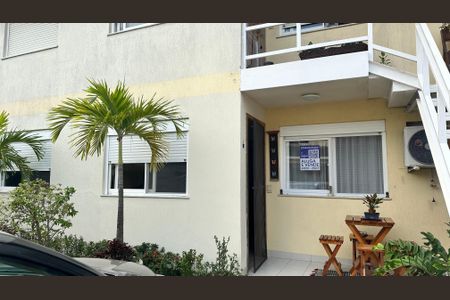 Casa de condomínio à venda com 60m², 2 quartos e 1 vagaPlaquinha