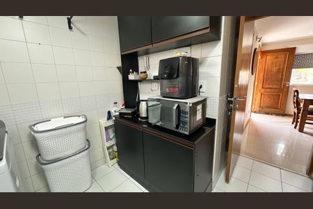 Casa de condomínio à venda com 60m², 2 quartos e 1 vagaCozinha