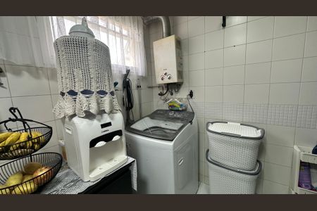 Casa de condomínio à venda com 60m², 2 quartos e 1 vagaÁrea de Serviço