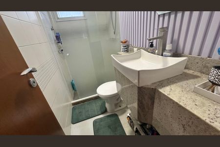 Casa de condomínio à venda com 60m², 2 quartos e 1 vagaBanheiro Social