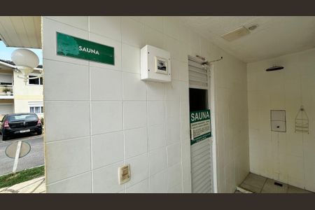 Casa de condomínio à venda com 60m², 2 quartos e 1 vagaÁrea comum