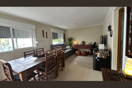 Casa de condomínio à venda com 60m², 2 quartos e 1 vagaSala