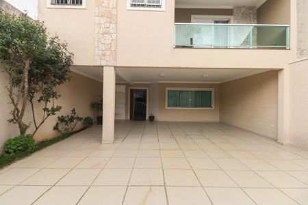 Casa à venda com 320m², 4 quartos e 7 vagas Casa à venda com 320m², 4 quartos e 7 vagasGaragem