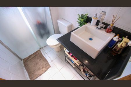 Apartamento à venda com 56m², 2 quartos e 1 vaga Apartamento à venda com 56m², 2 quartos e 1 vagaBanheiro