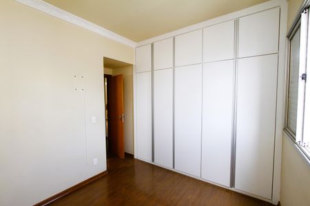 Apartamento à venda com 85m², 3 quartos e 2 vagasSuíte
