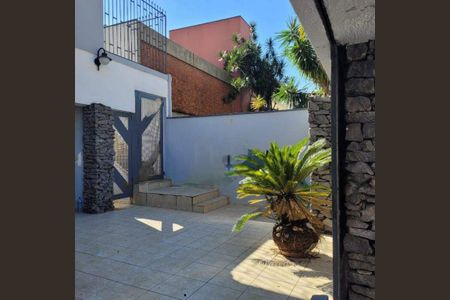 Casa à venda com 361m², 6 quartos e 5 vagas