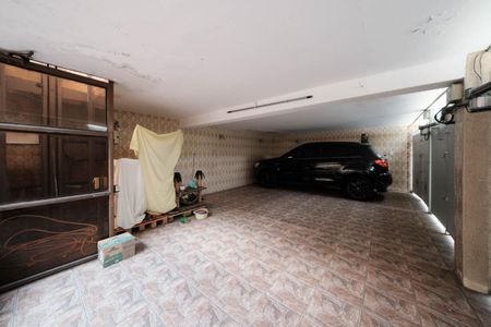 Casa à venda com 220m², 4 quartos e 3 vagasGaragem