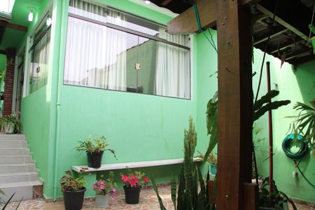 Casa para alugar com 205m², 2 quartos e 2 vagasÁrea externa e Churrasqueira