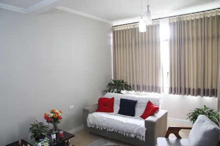 Casa para alugar com 205m², 2 quartos e 2 vagasSala de TV