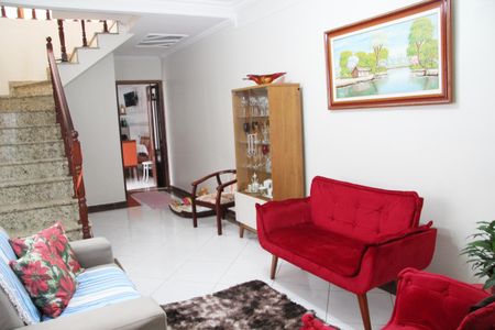 Casa para alugar com 205m², 2 quartos e 2 vagasSala de Estar