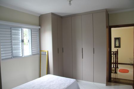 Casa para alugar com 205m², 2 quartos e 2 vagasQuarto 