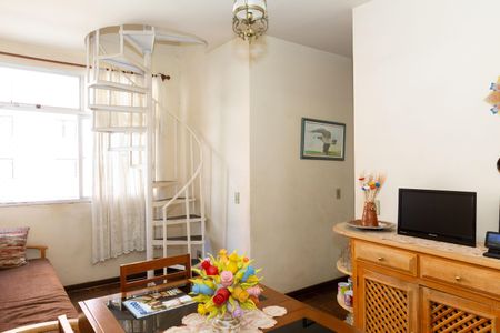 Sala de apartamento à venda com 3 quartos, 79m² em Grajaú, Belo Horizonte