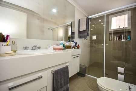 Apartamento à venda com 160m², 3 quartos e 3 vagasBanheiro Suíte 1
