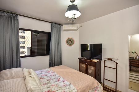 Apartamento à venda com 160m², 3 quartos e 3 vagasSuíte 1