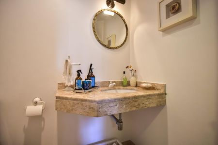 Apartamento à venda com 160m², 3 quartos e 3 vagasLavabo