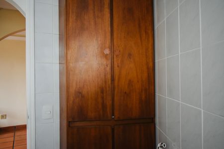 Apartamento à venda com 50m², 2 quartos e 1 vaga Apartamento à venda com 50m², 2 quartos e 1 vagaBanheiro Social