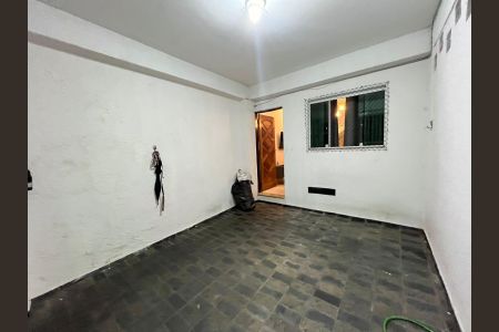 Casa à venda com 100m², 2 quartos e 1 vaga Casa à venda com 100m², 2 quartos e 1 vagaGaragem