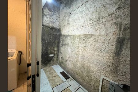Casa à venda com 100m², 2 quartos e 1 vaga Casa à venda com 100m², 2 quartos e 1 vagaÁrea Externa
