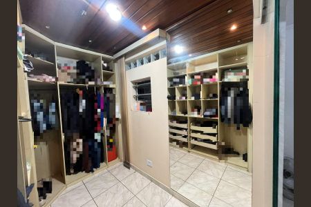 Casa à venda com 100m², 2 quartos e 1 vaga Casa à venda com 100m², 2 quartos e 1 vagaCloset