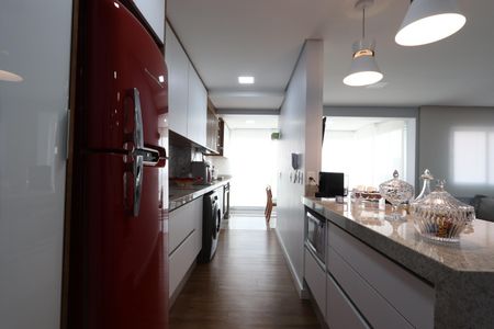 Apartamento à venda com 99m², 2 quartos e 2 vagasCozinha e Área de Serviço