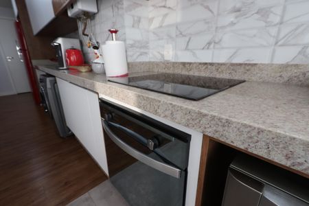 Apartamento à venda com 99m², 2 quartos e 2 vagasCozinha e Área de Serviço