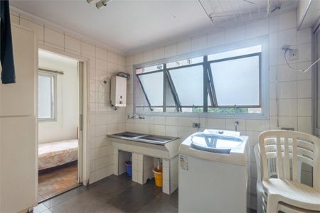 Apartamento à venda com 238m², 3 quartos e 2 vagas Apartamento à venda com 238m², 3 quartos e 2 vagasFoto 11