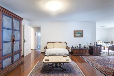 Apartamento à venda com 238m², 3 quartos e 2 vagas Apartamento à venda com 238m², 3 quartos e 2 vagasFoto 04