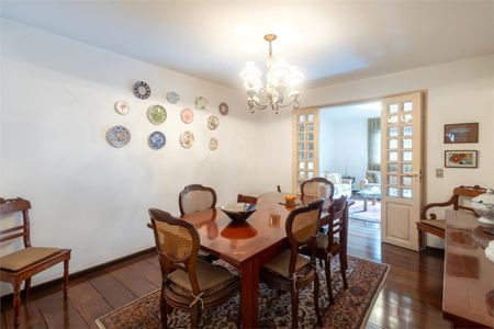 Apartamento à venda com 238m², 3 quartos e 2 vagas Apartamento à venda com 238m², 3 quartos e 2 vagasFoto 06