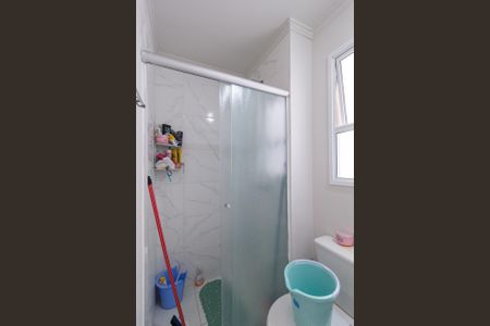 Apartamento à venda com 57m², 2 quartos e 1 vaga Apartamento à venda com 57m², 2 quartos e 1 vagaBanheiro da suíte